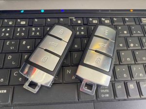 2012y VW B7パサート スペアキーの追加とエマキーの修理